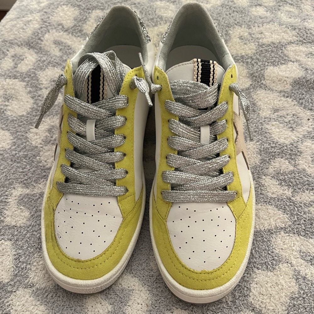 ShuShop White and Yellow Lace-Up Sneakers